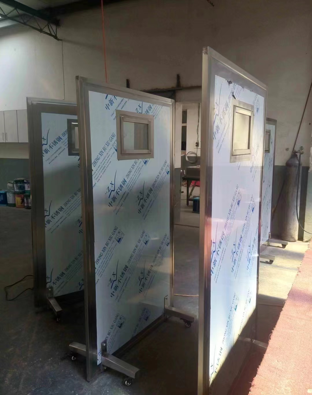 永州多联移动式铅屏风